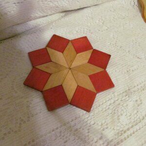 RED & GOLD WOOD TRIVET GERMAN DESIGN AND PATTERN STAR WHOW!!!